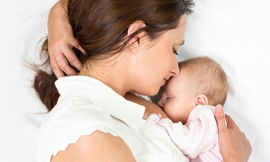 A legt&ouml;k&eacute;letesebb t&aacute;panyag a bab&aacute;knak